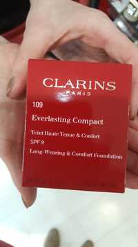 CLARINS - 109 Everlasting compact SPF 9 - Teint haute tenue & confort