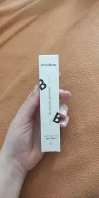 HELLOBODY - Be naturally glamorous - Tinted face cream light SPF 15