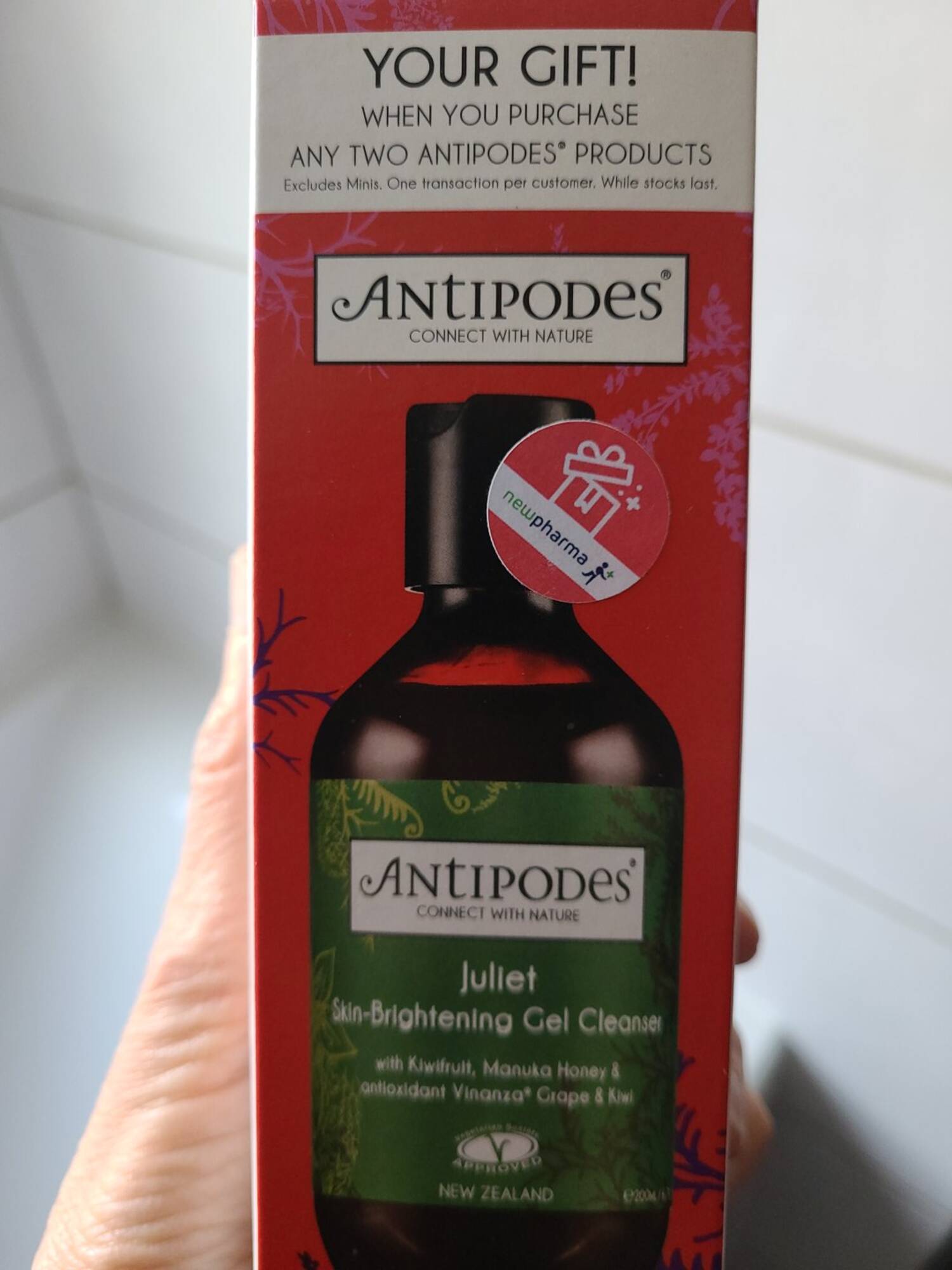 ANTIPODES - Juliet - Skin brihtening gel cleanser