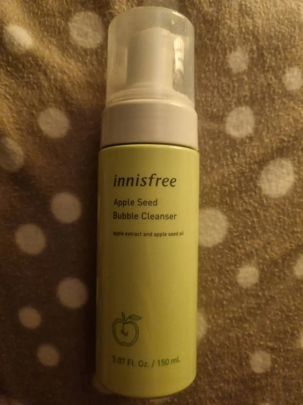 INNISFREE - Apple seed bubble cleanser