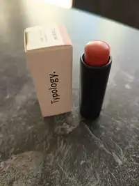 TYPOLOGY - Rouge à lèvres rose poudré