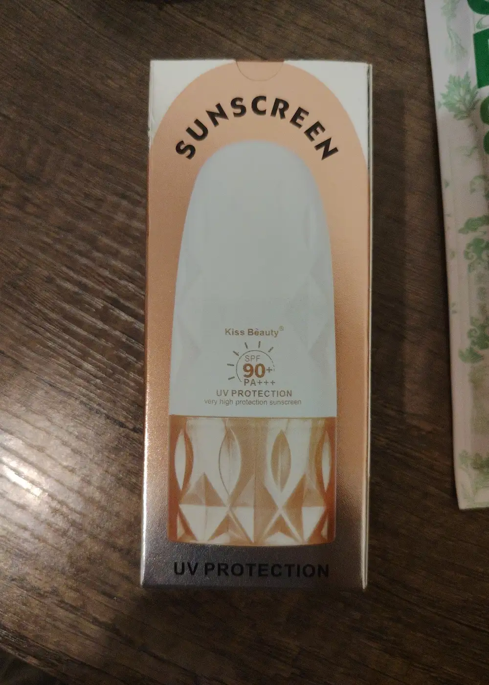 KISS BEAUTY - Sunscreen uv protection spf90+