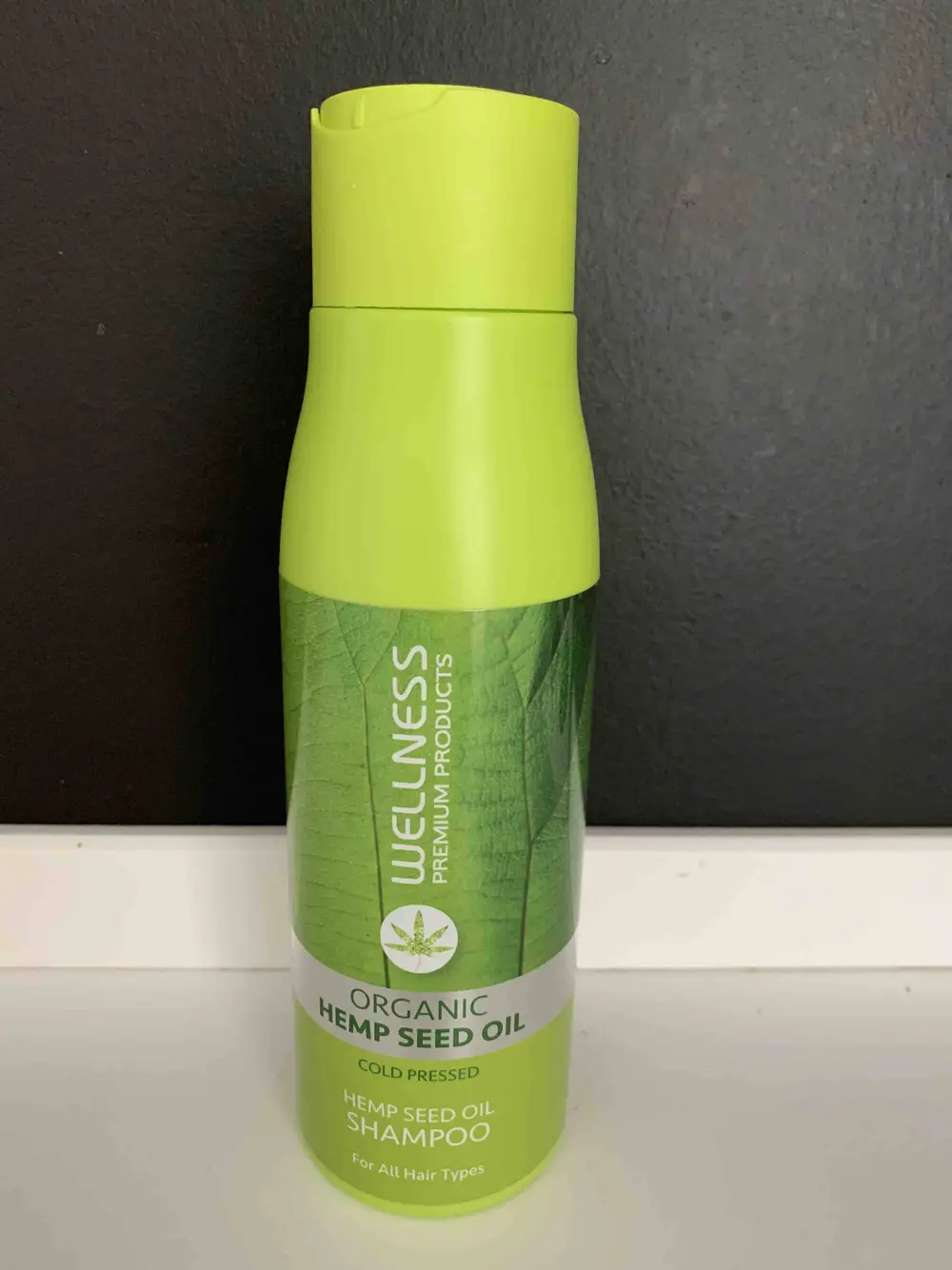 WELLNESS - Organic hemp seed oil - Shampoo