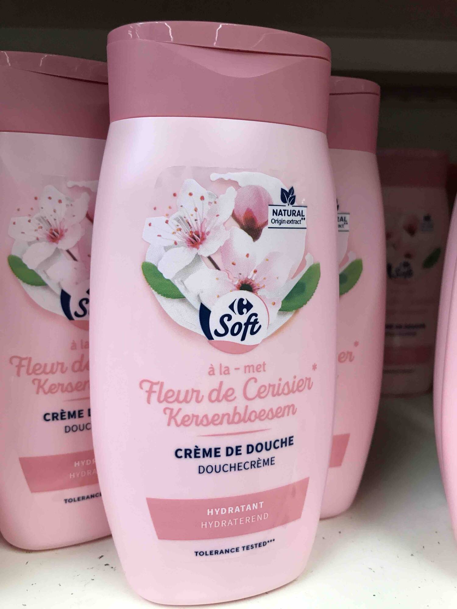 CARREFOUR SOFT - Crème de douche à la fleur de cerisier 