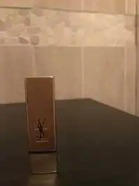 YVES SAINT LAURENT - Rouge pur couture - Rouge à lèvres