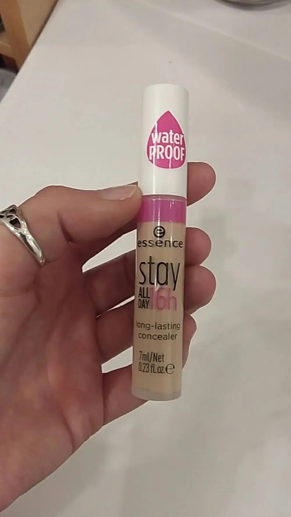 ESSENCE - Stay all day 16h long-lasting concealer 10 natural beige