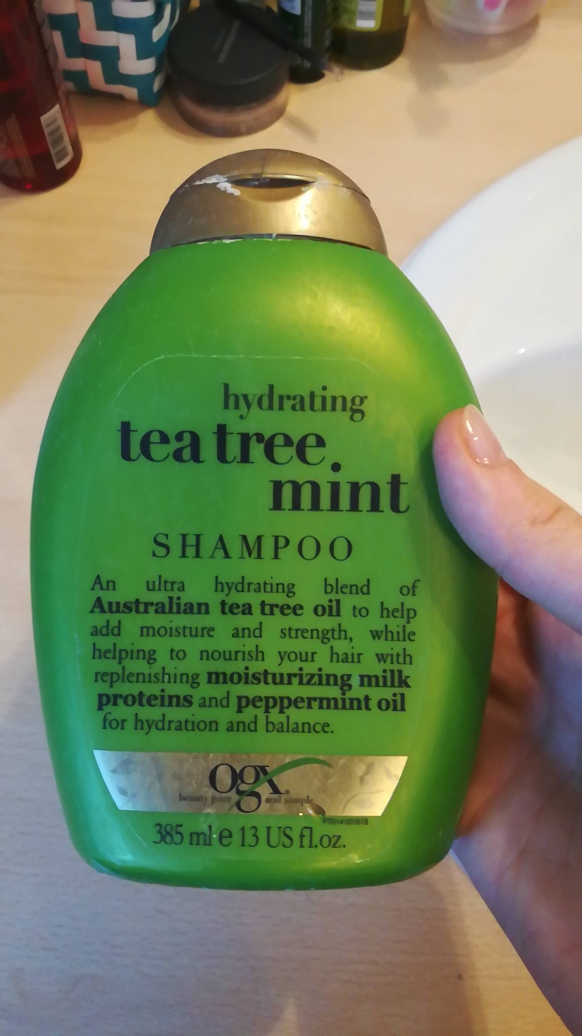 OGX - Hydrating tea tree mint shampoo