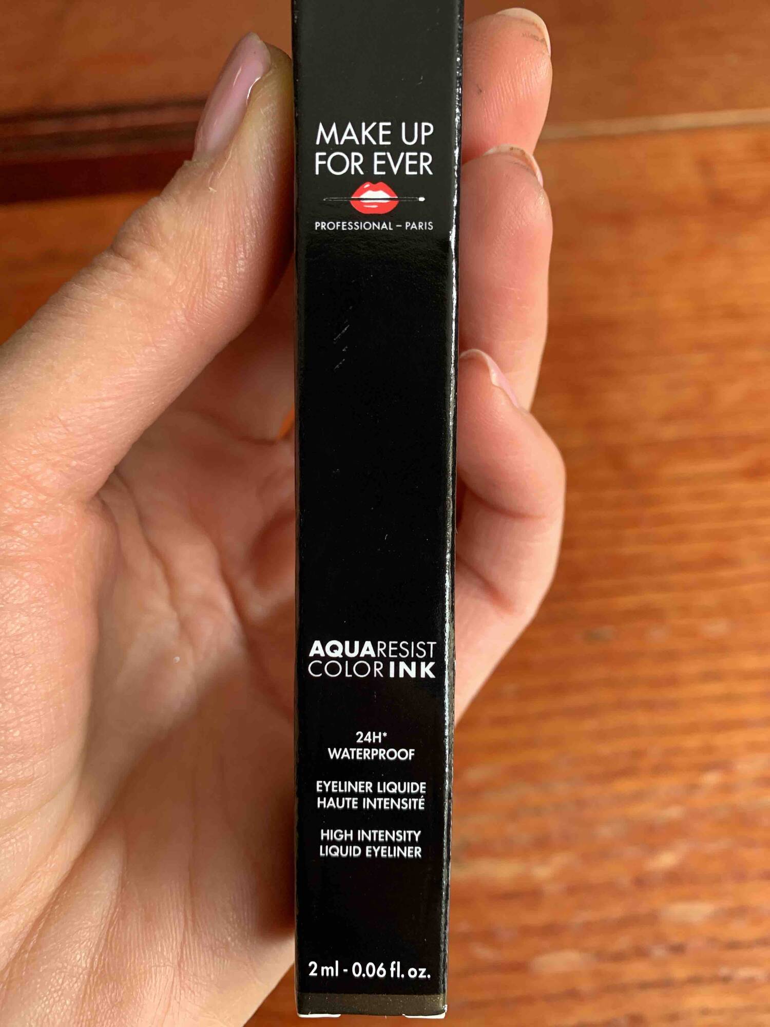 MAKE UP FOR EVER - Aqua resis color ink - Eyeliner liquide 24h