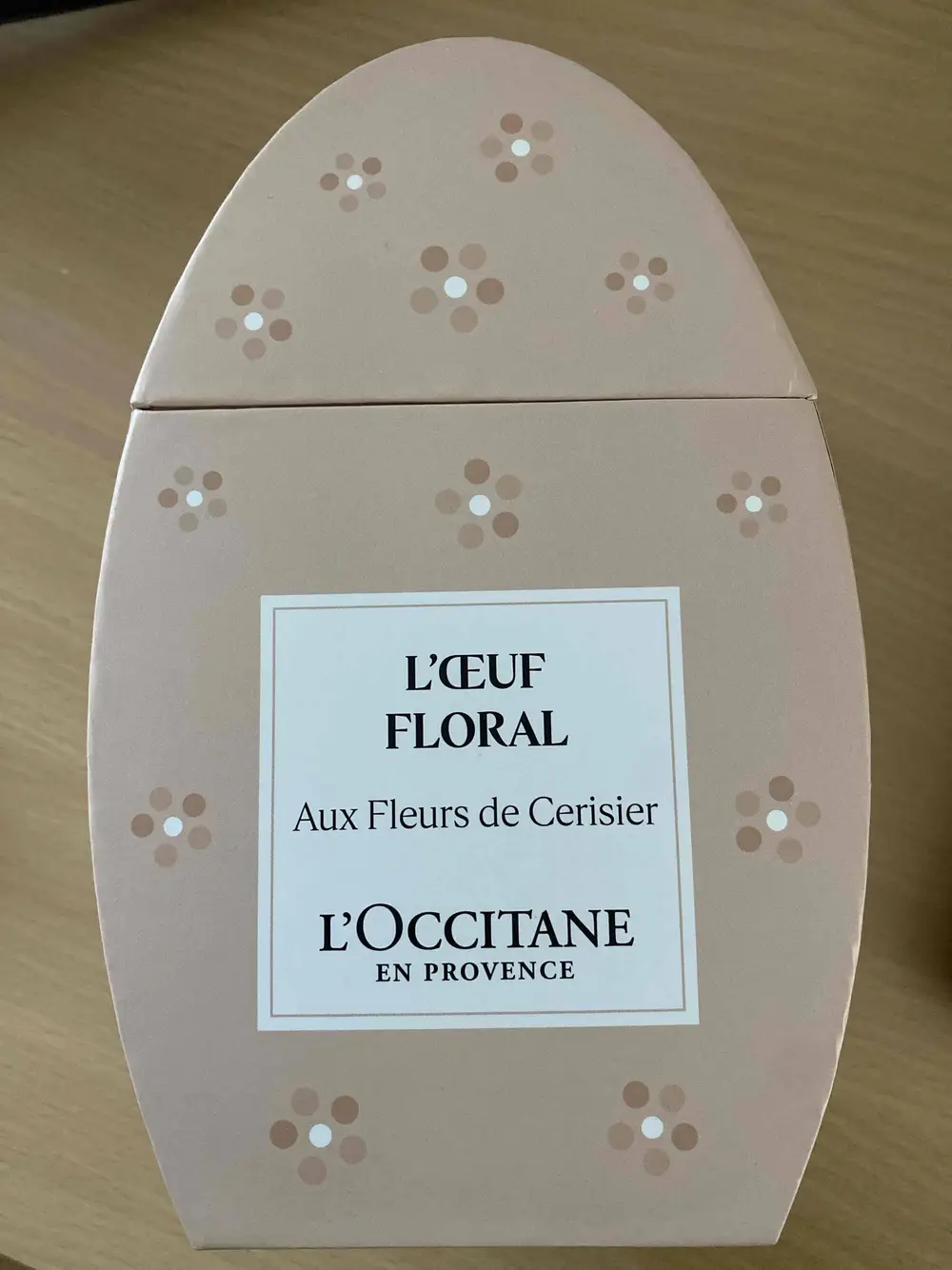 L'OCCITANE EN PROVENCE - L’oeuf floral - Coffret aux fleurs de cerisier