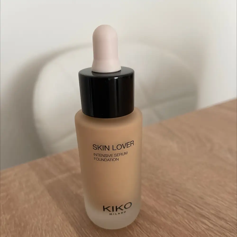 KIKO -  Skin lover - Intensive serum foundation