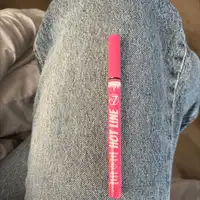 W7 - Hot line - Crayon à lèvres liquide repulpant 