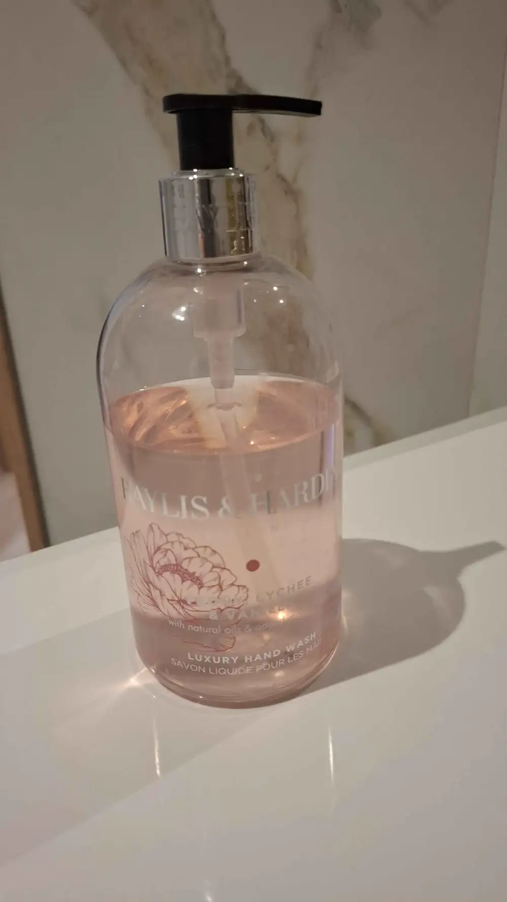 BAYLIS ET HARDING - Peony Lychee & Vanilla - Savon liquide pour les mains
