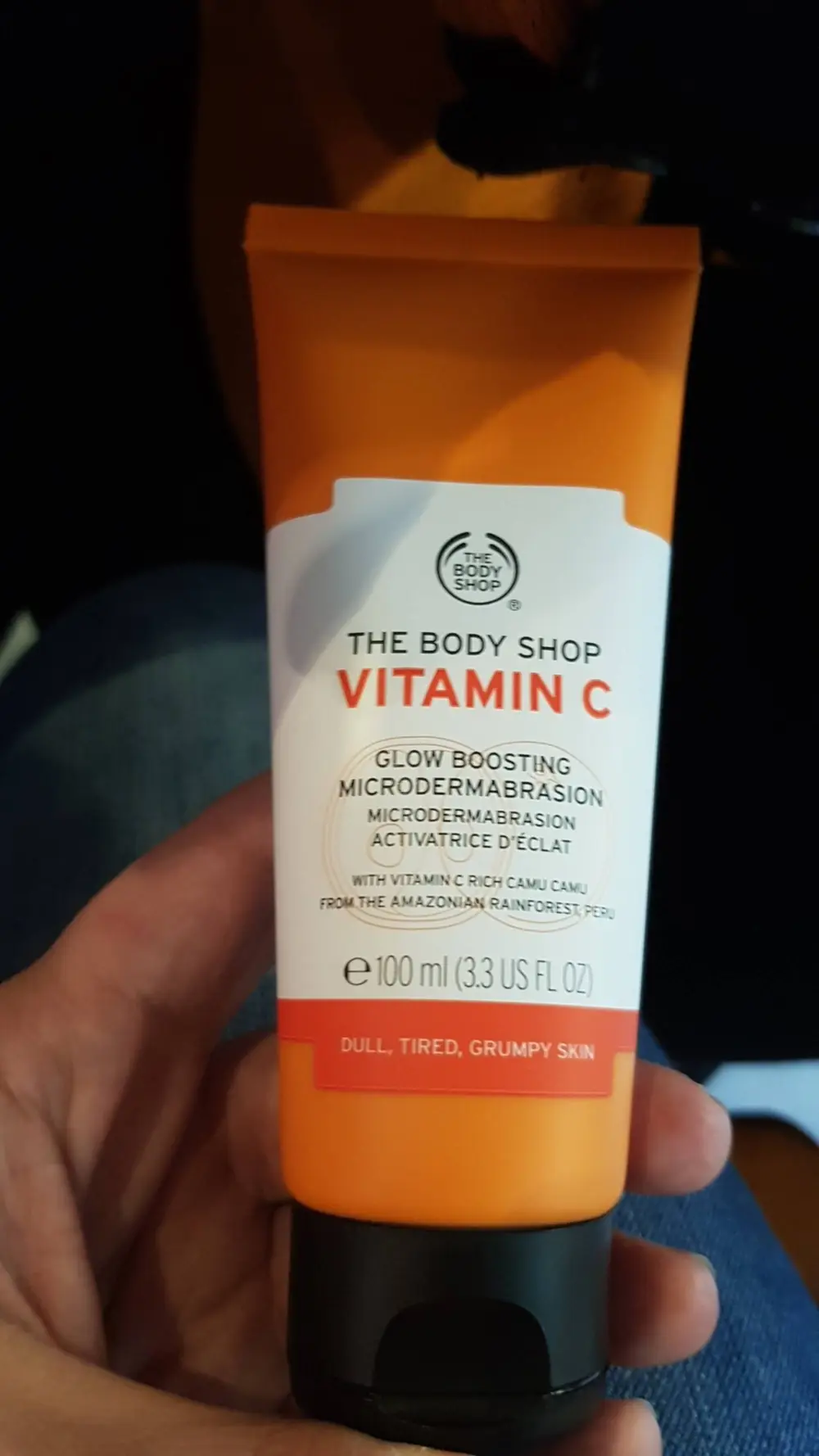 THE BODY SHOP - Vitamic C - Glow boosting microdermabrasion