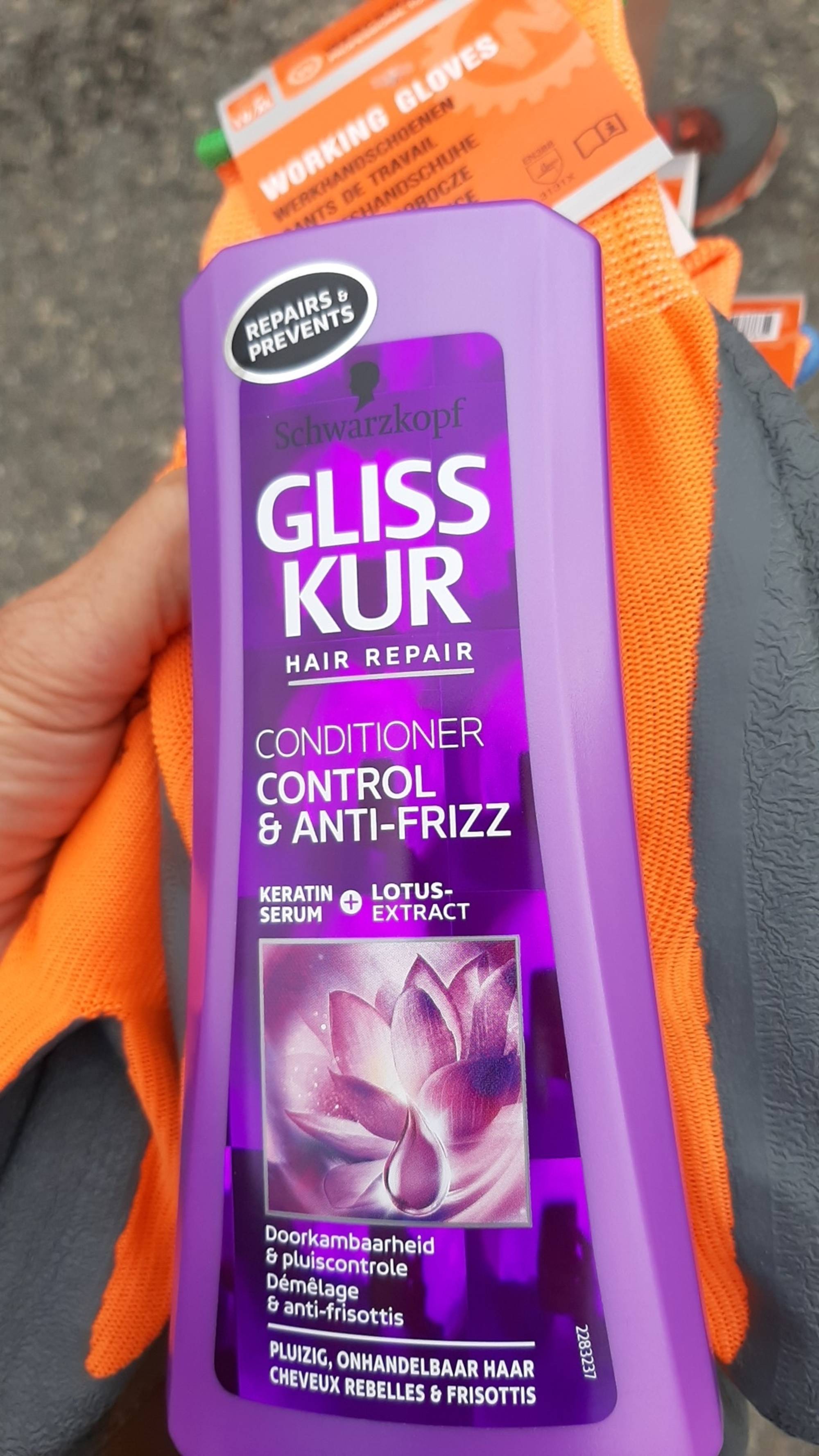 SCHWARZKOPF - Gliss kur hair repair - Conditioner control & anti-frizz