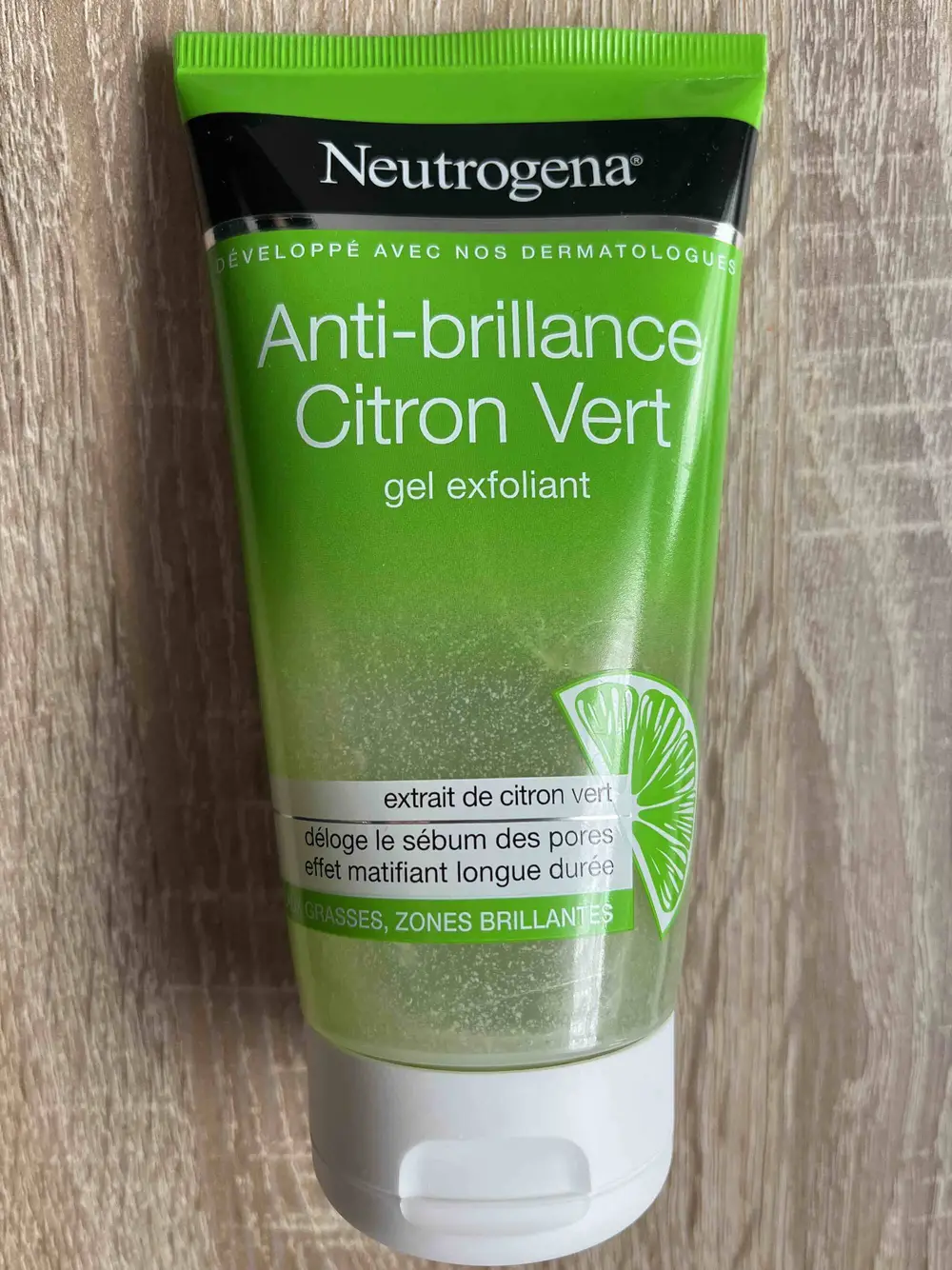 NEUTROGENA - Gel exfoliant anti-brillance citron vert