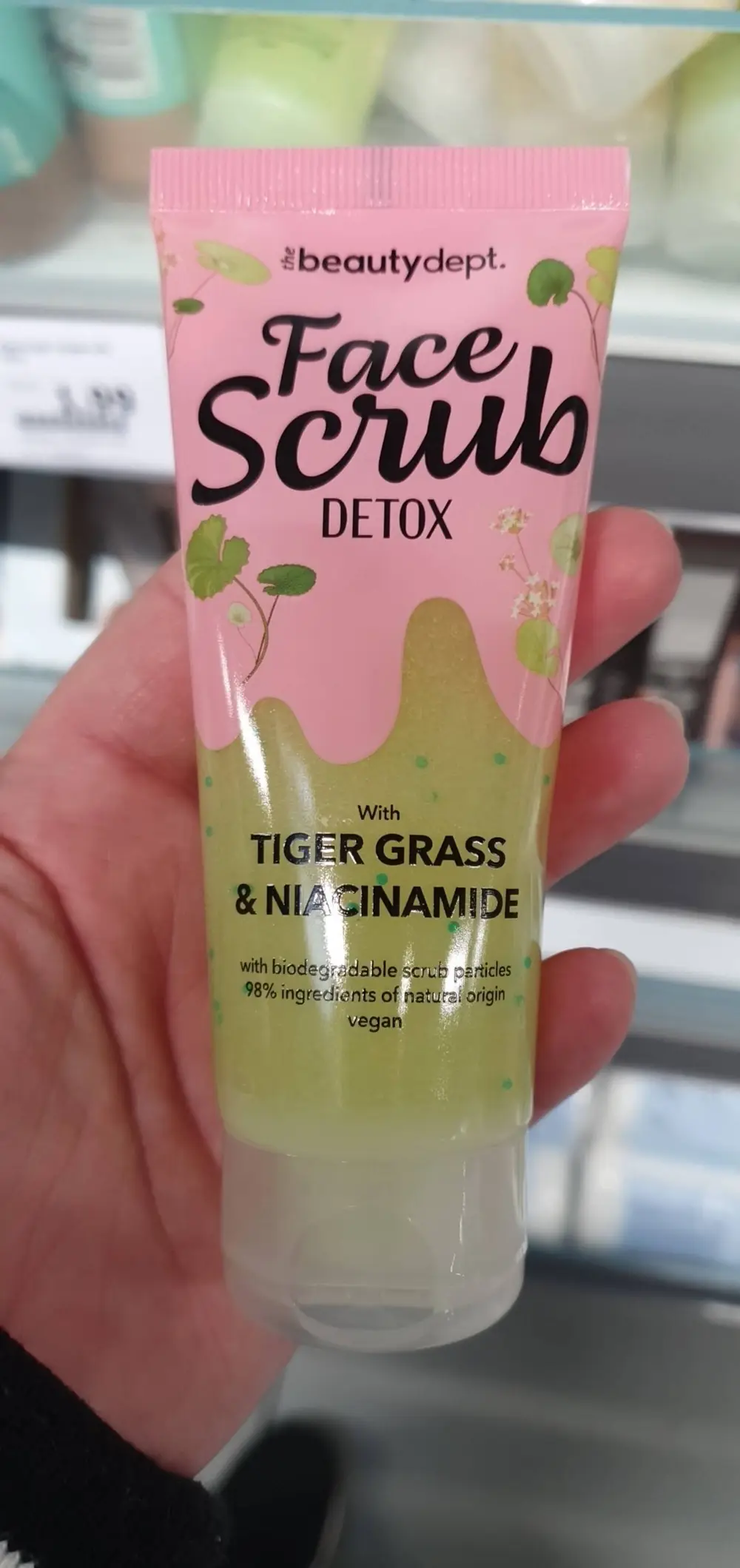 THE BEAUTY DEPT - Face scrub detox with tiger grass & niacinamide