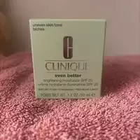 CLINIQUE - Even better - Crème hydratante illuminatrice