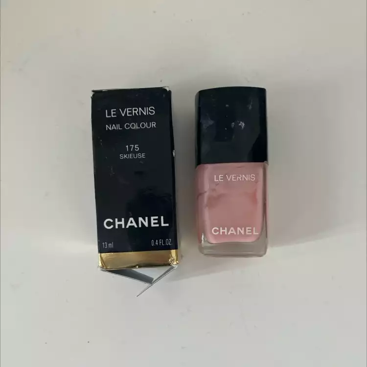 CHANEL - 175 skieuse nail colour - Vernis à ongles