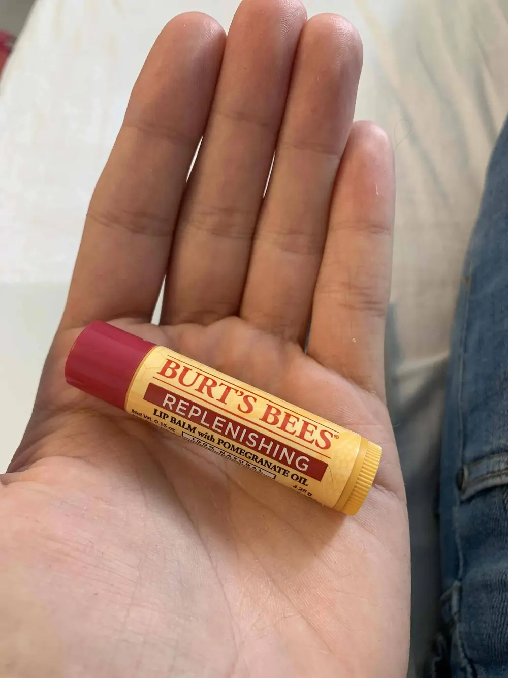 BURT'S BEES - Replenishing - Lip balm with pomegranate oil