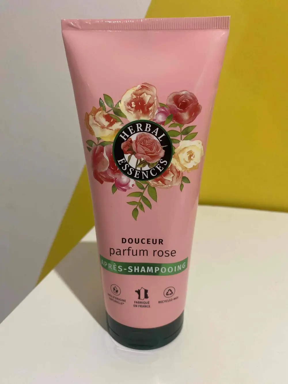 HERBAL ESSENCES - Douceur parfum rose - Après shampoing