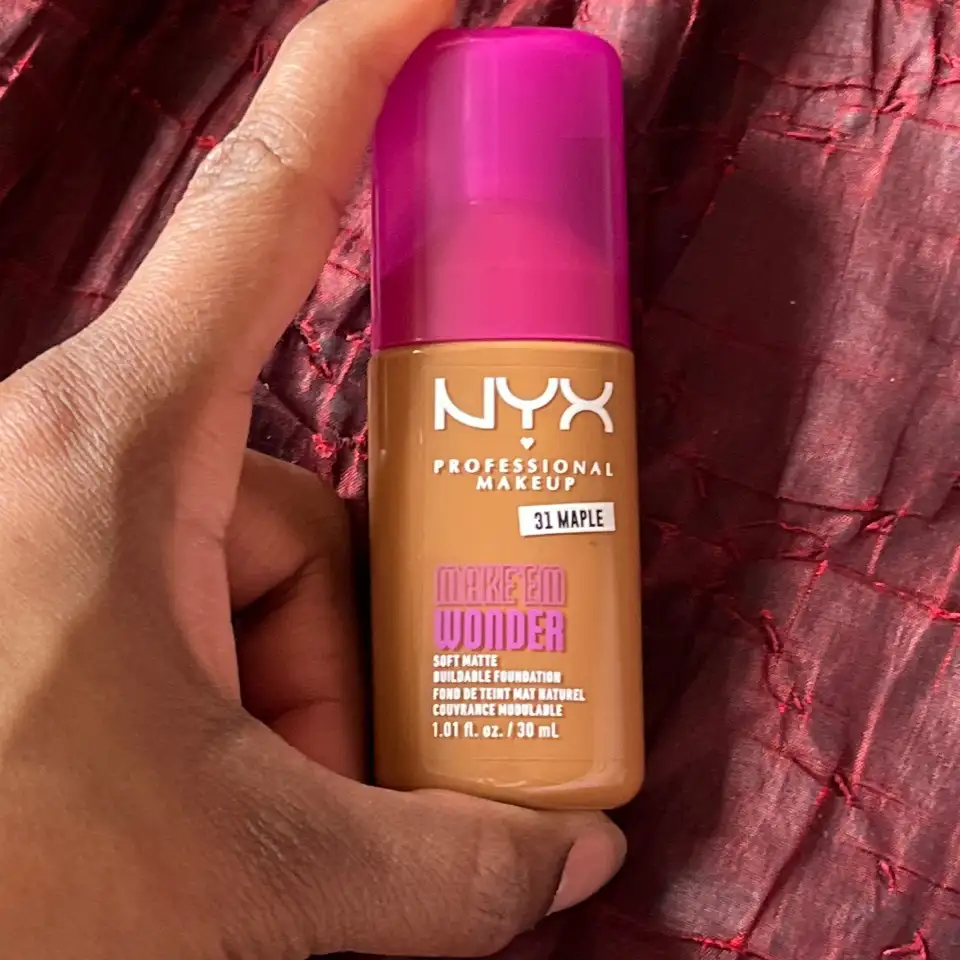 NYX PROFESSIONAL MAKEUP - Make em wonder - Fond de teint mat  naturel 31 maple 