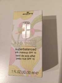 CLINIQUE - Superbalanced - Teint de soie effet peau nue SPF 15