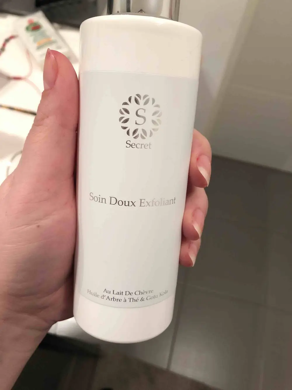 PIN UP SECRET - Soin doux exfoliant au lait de chèvre