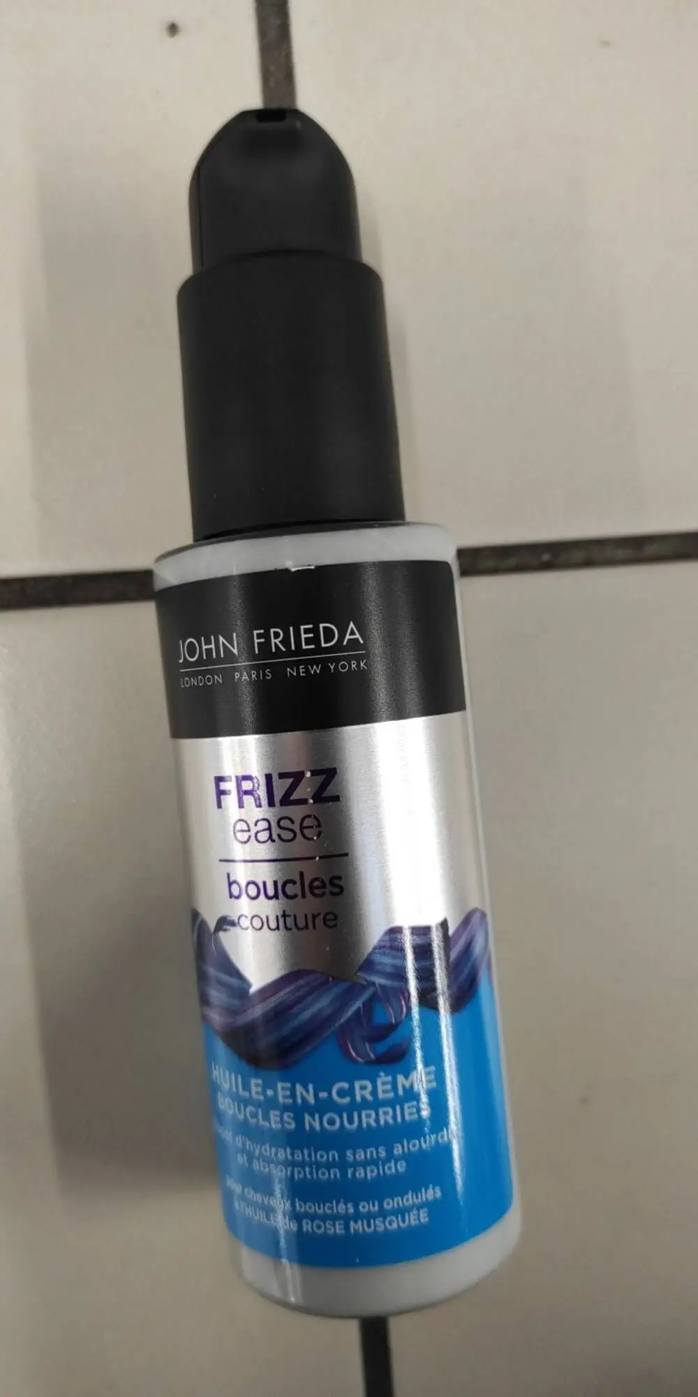 JOHN FRIEDA - Frizz ease  - Huile en crème boucle nourries