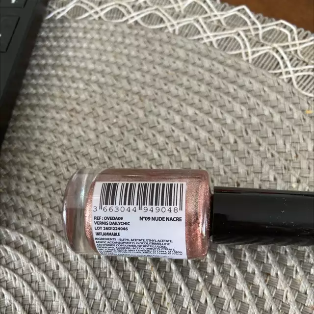 DAILY CHIC - Vernis à ongles n° 09 nude nacre