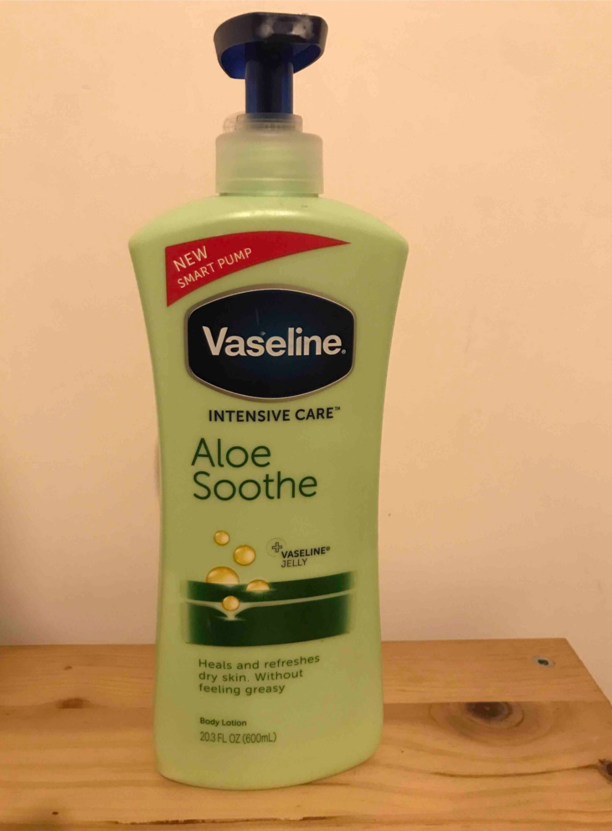 VASELINE - Aloe Soothe - Body lotion