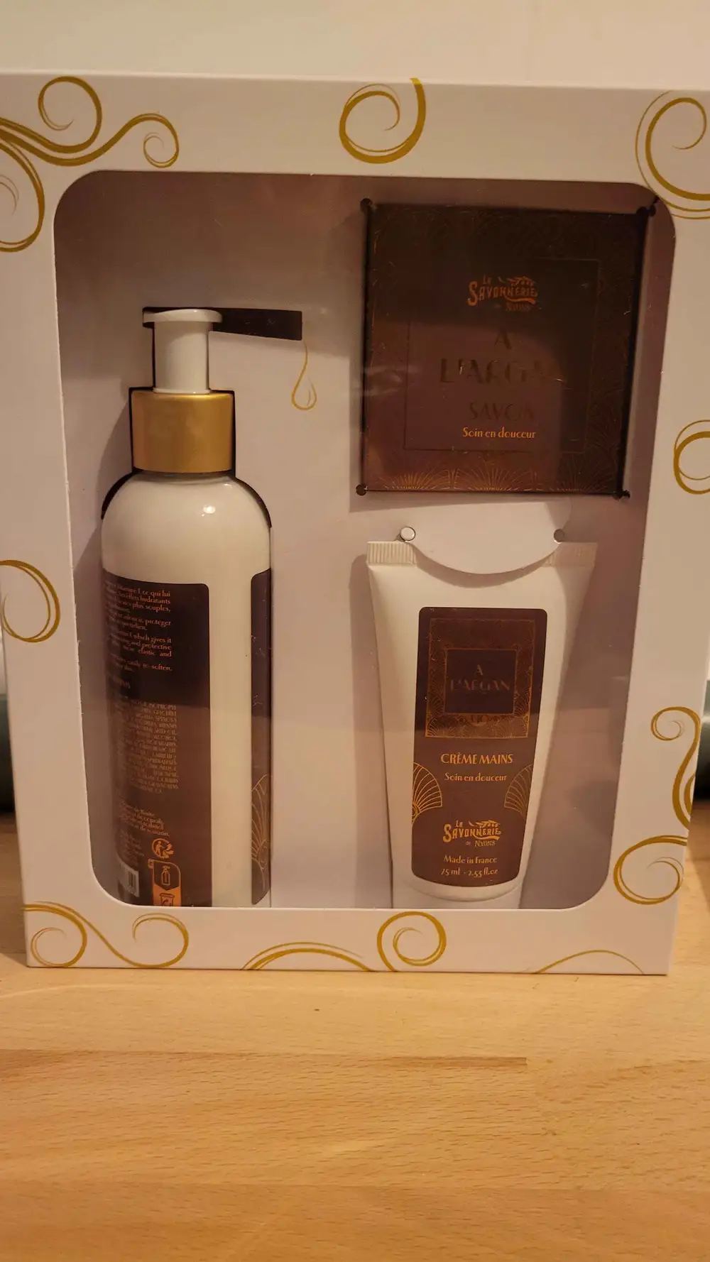 LA SAVONNERIE DE NYONS - Soin en douceur - Coffret lait corporel, crème mains et savon