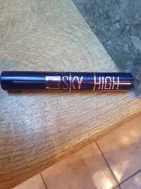 MAYBELLINE NEW YORK - Sky high cils sensational - Mascara