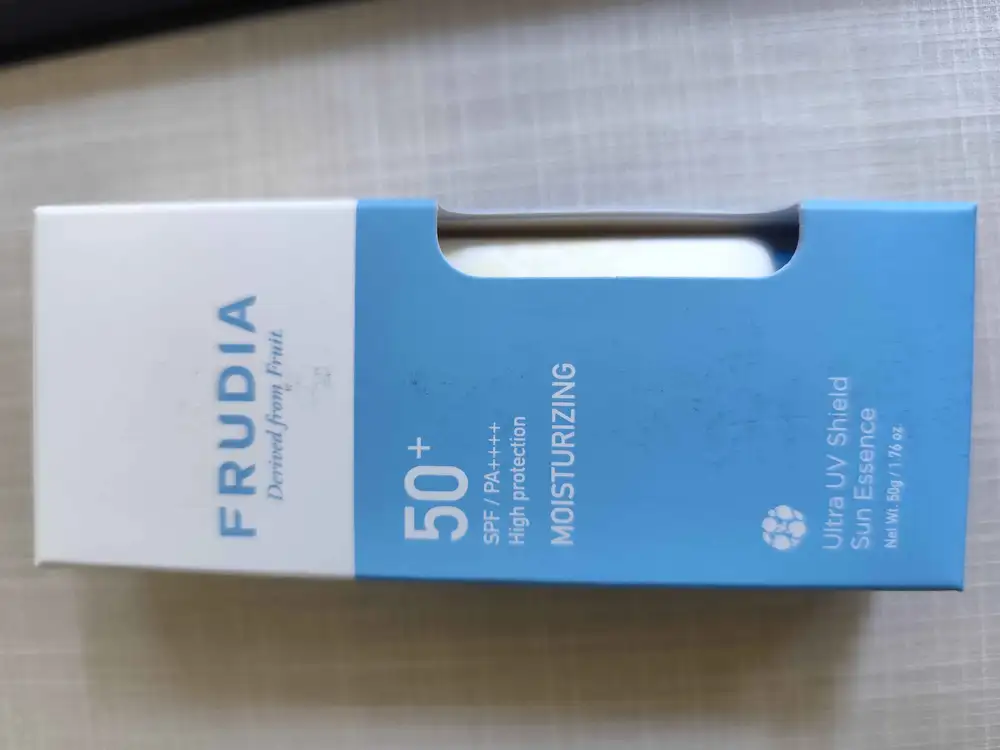 FRUDIA - Sun essence moisturizing SPF 50+
