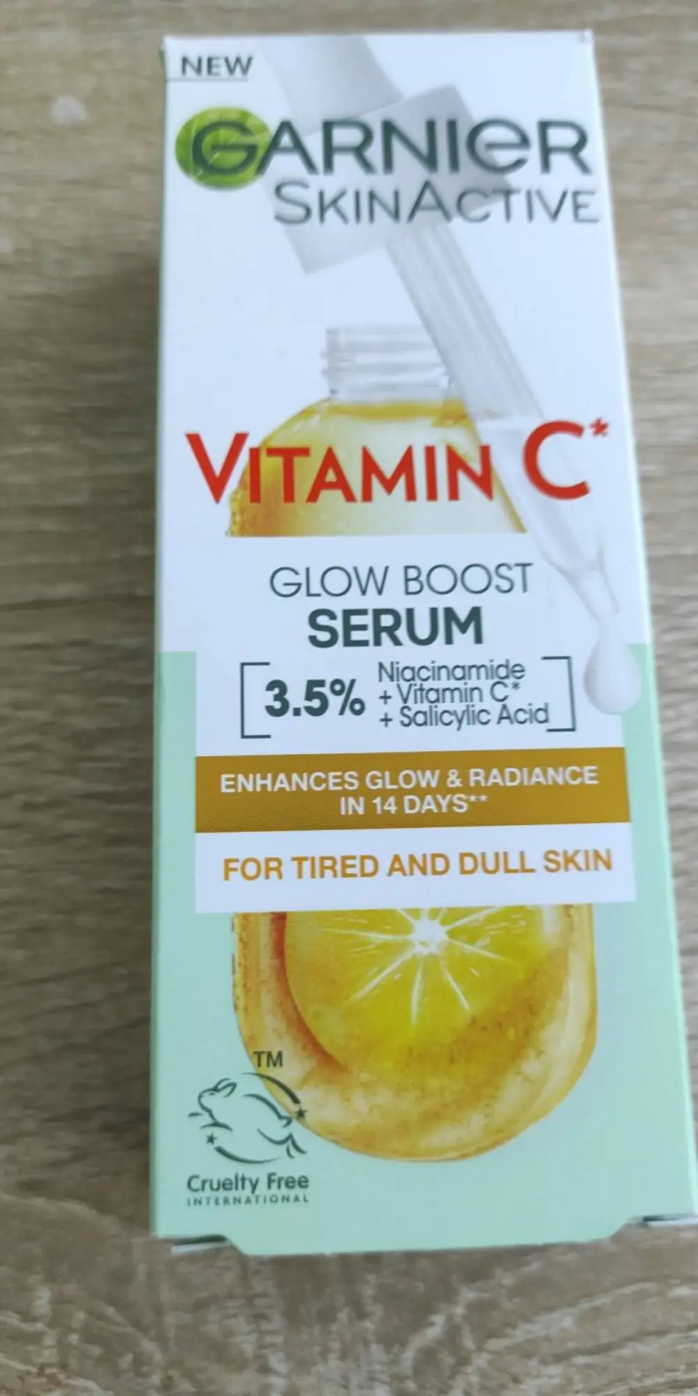 GARNIER - SkinActive vitamin C - glow boost serum
