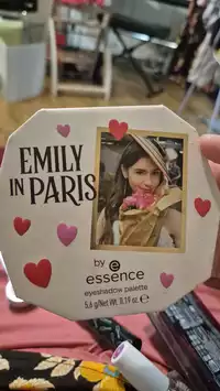 ESSENCE - Emily in Paris - Eyeshadow palette
