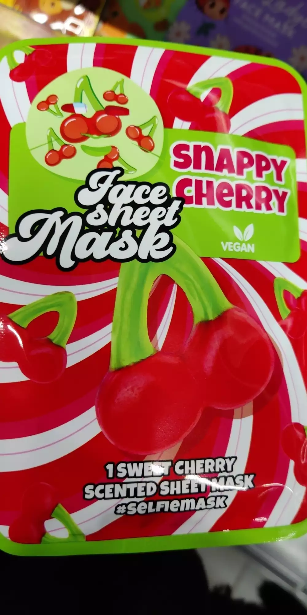 MAXBRANDS - Snappy cherry - Masque visage en tissu