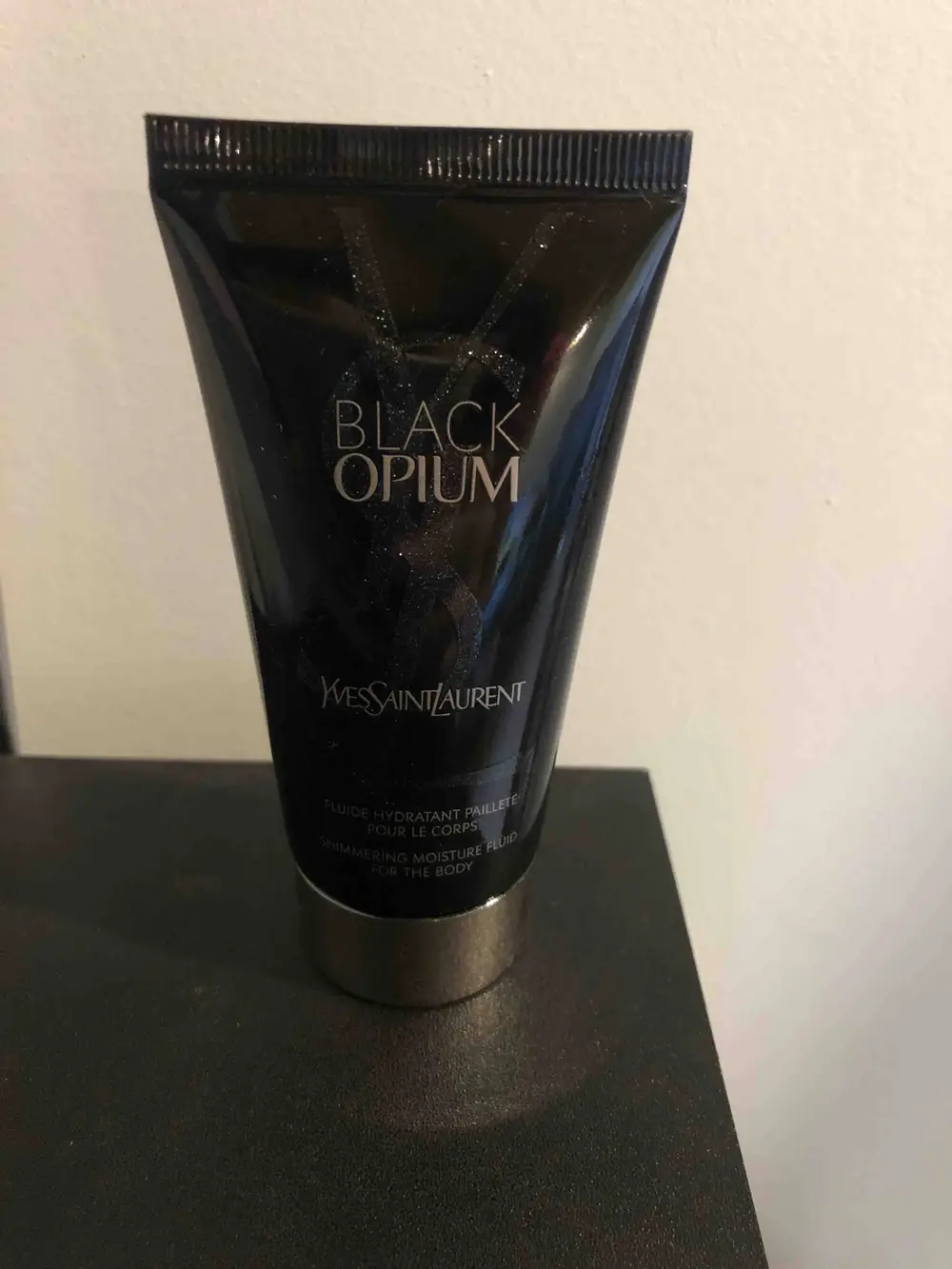 YVES SAINT LAURENT - Black opium - Fluide hydratant pailleté