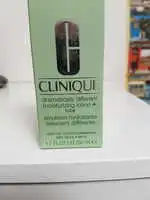 CLINIQUE - Emulsion hydratante tellement différente