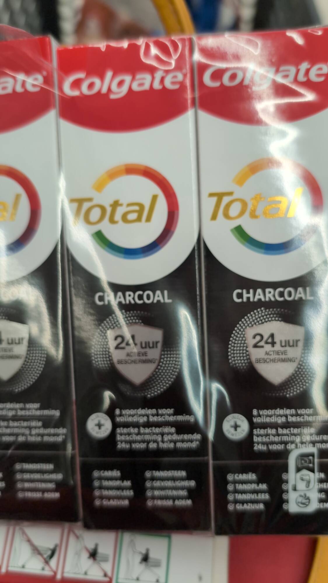 COLGATE - Total Charcoal - Dentifrice 