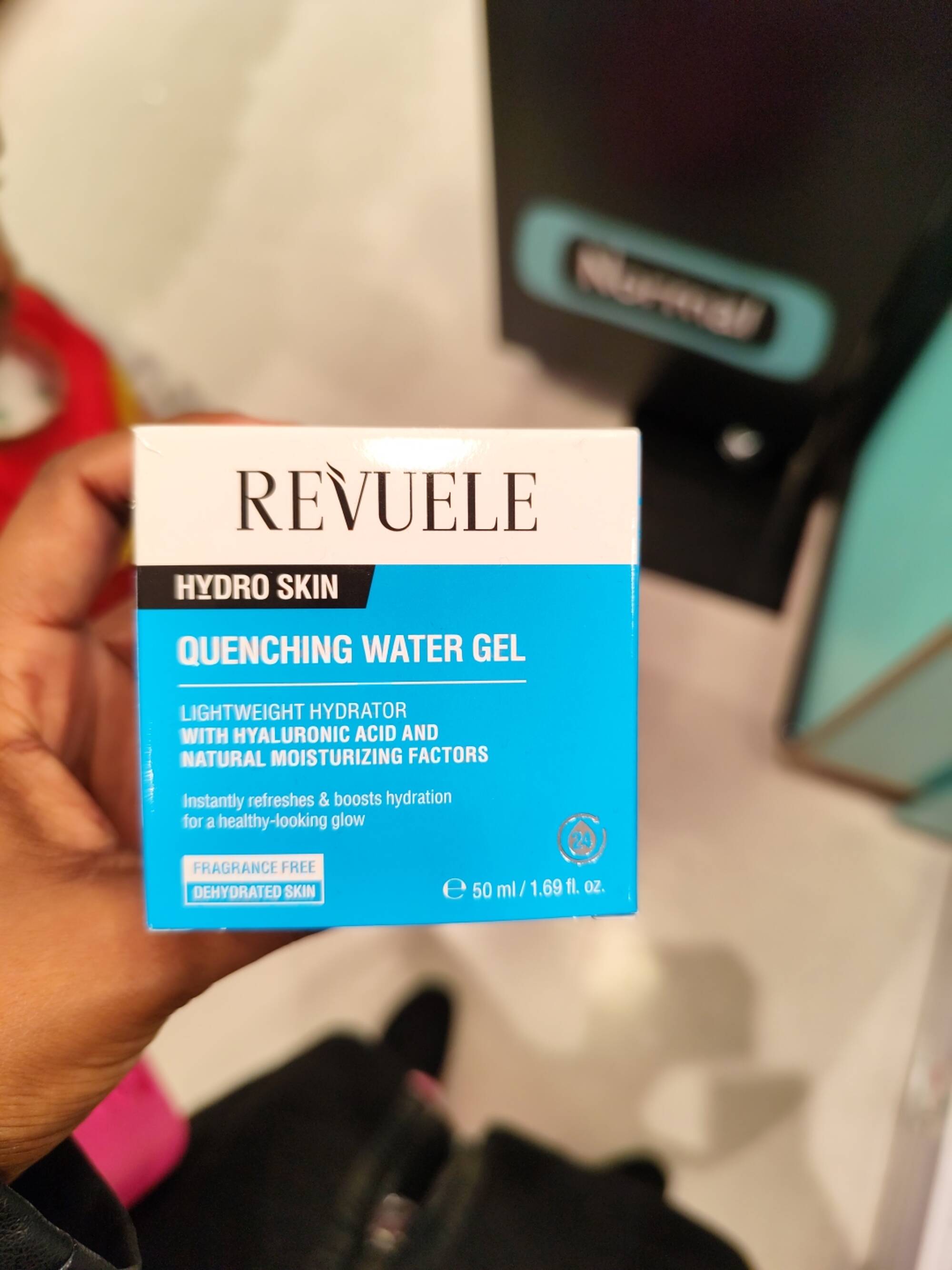 REVUELE - Quenching water gel hydro skin