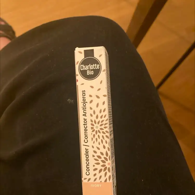 CHARLOTTE BIO - Concealer ivory
