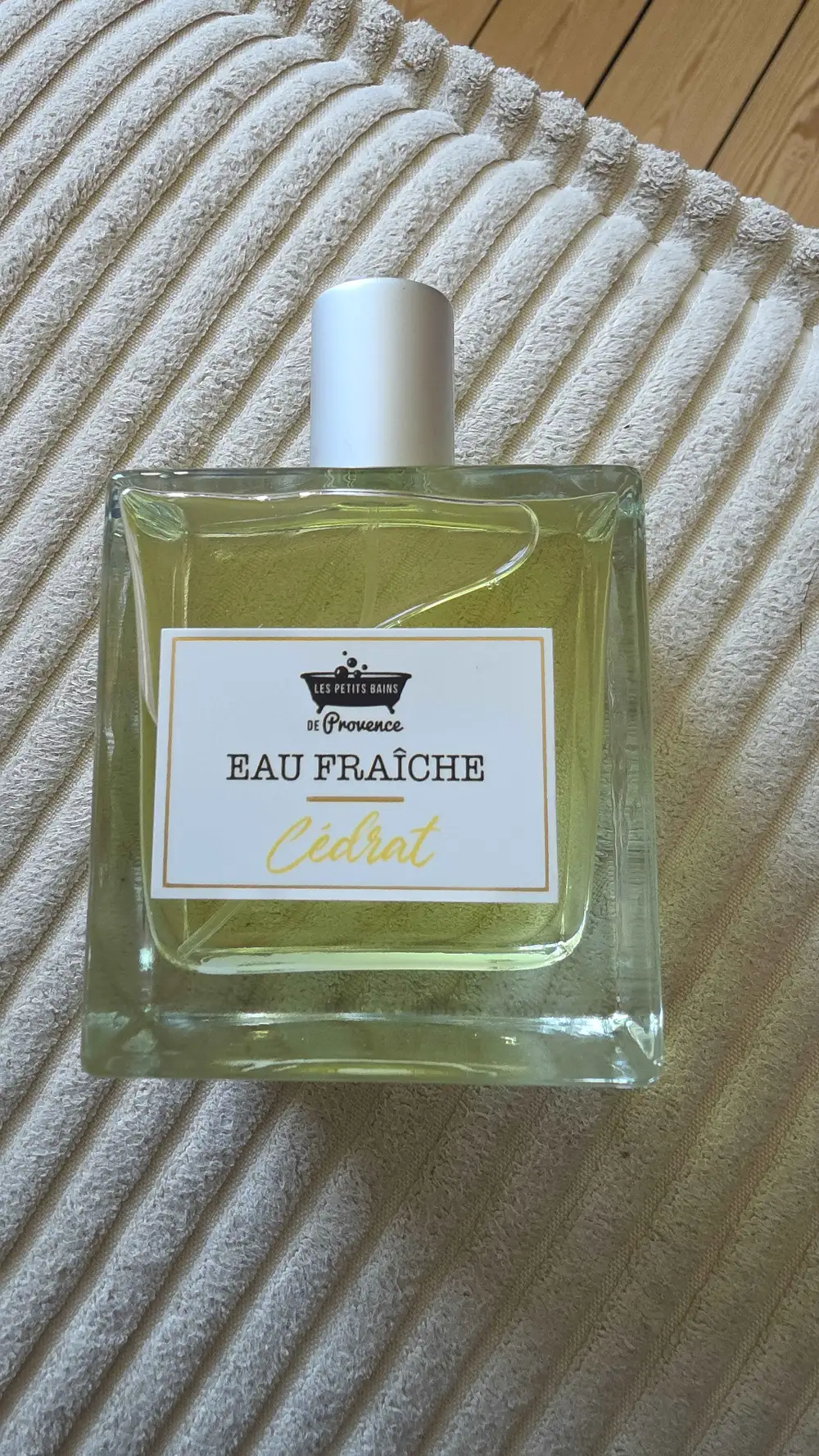 LES PETITS BAINS DE PROVENCE - Eau fraîche cédrat