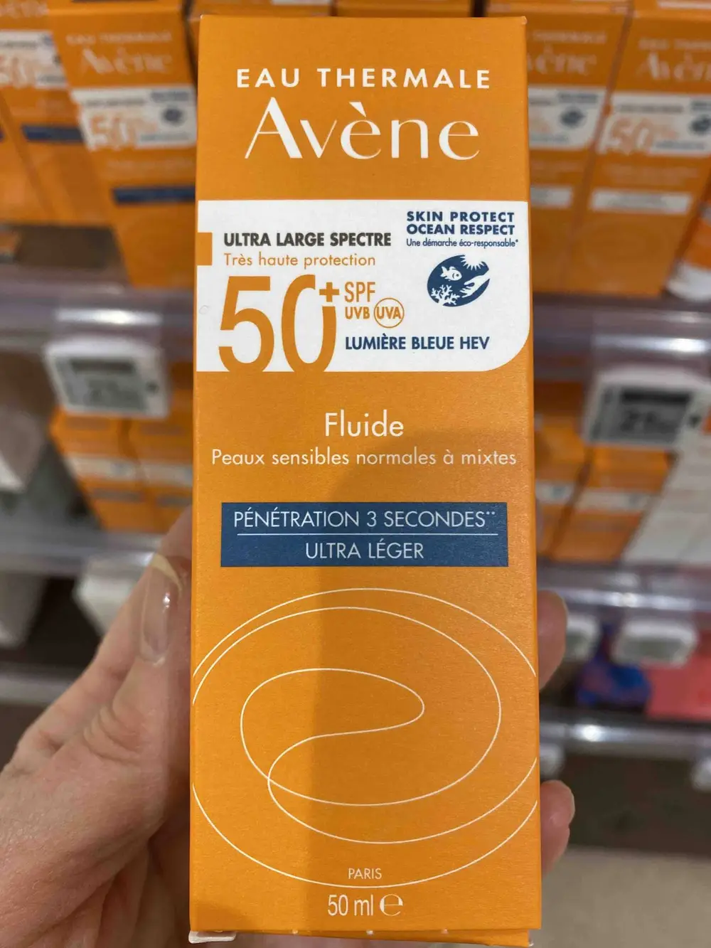 EAU THERMALE AVÈNE - Fluide ultra large spectre SPF 50+