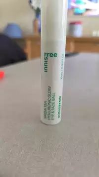 INNISFREE - Green tea hyaluronic glow - Eye & face ball
