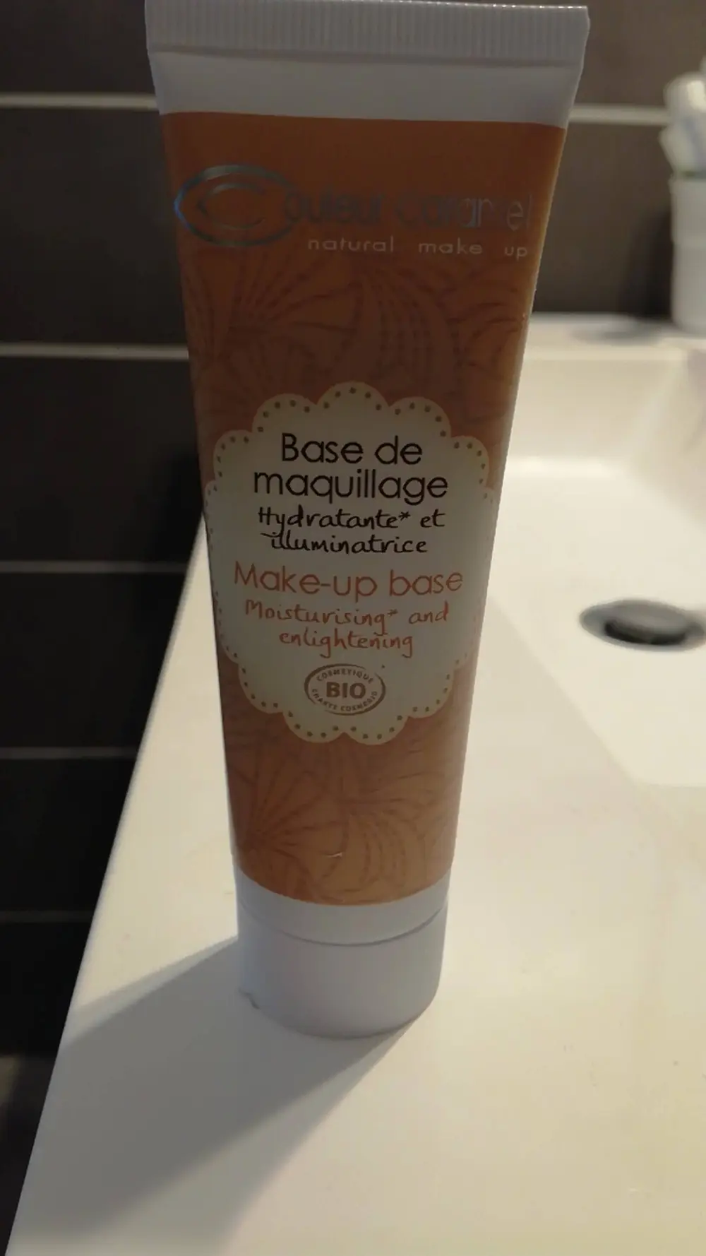 COULEUR CARAMEL - Base de maquillage - Hydratante et illuminatrice