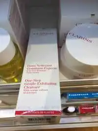 CLARINS - Doux nettoyant gommant express à la sève d'orange