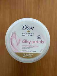 DOVE - Silky petals - Nourishing body care