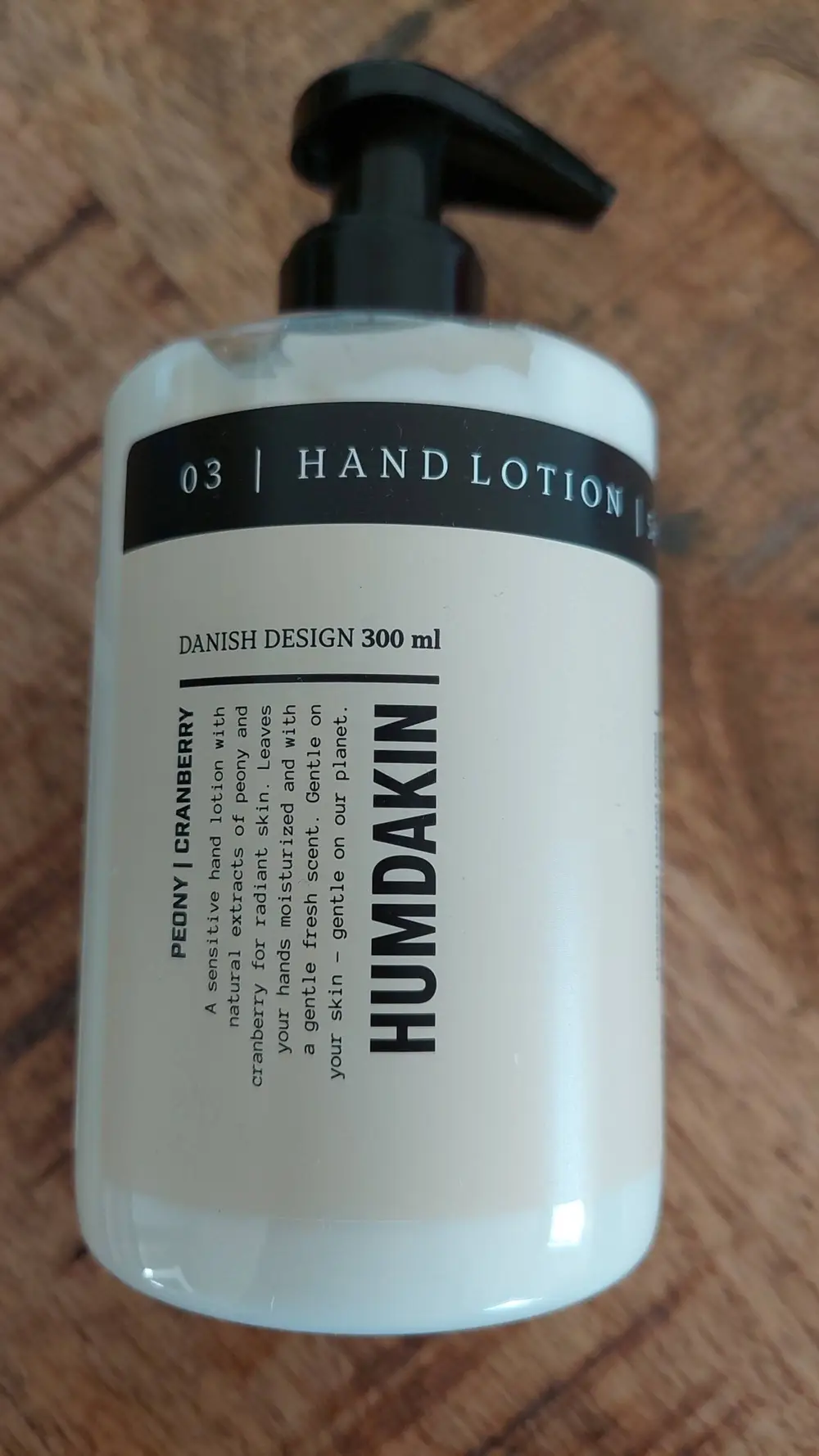 HUMDAKIN - Peony & cranberry - Hand lotion