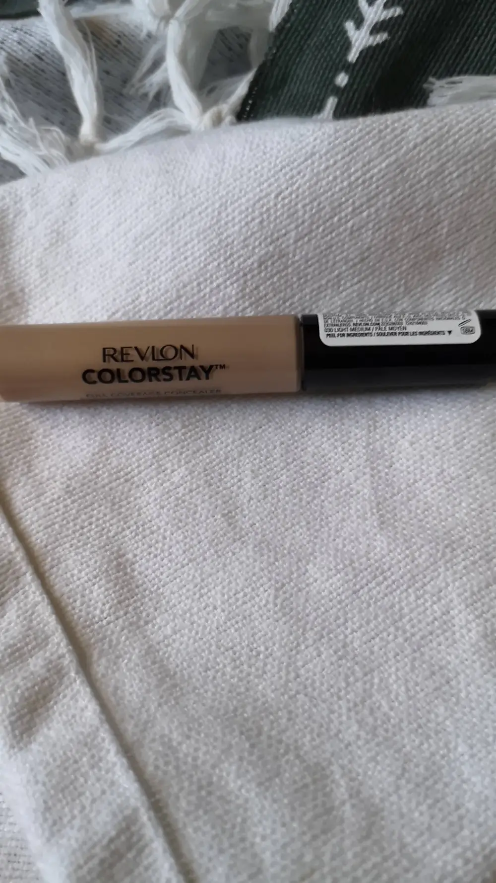 REVLON - Colorstay - Anti-cernes haute couvrance 030 pâle moyen