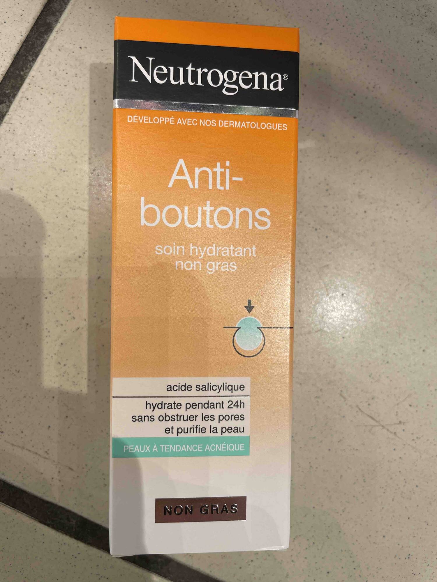 NEUTROGENA - Anti-boutons soin hydratant non gras